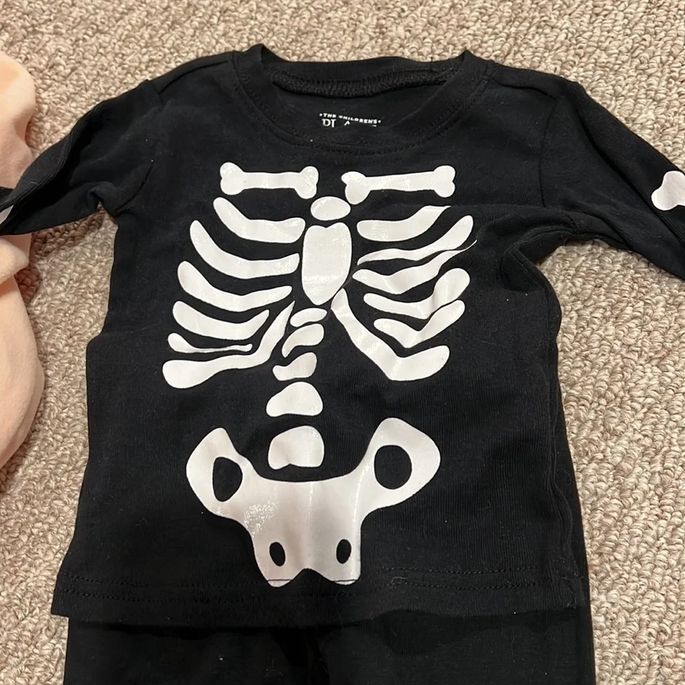 Halloween costume / pajama set, size 6-9 months, EUC! Puppy dog, skeleton! - Picture 3 of 4
